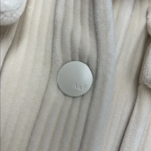 Abercrombie & Fitch Cozy Corduroy Cream Fleece Shacket Jacket Sz S - Picture 12 of 14